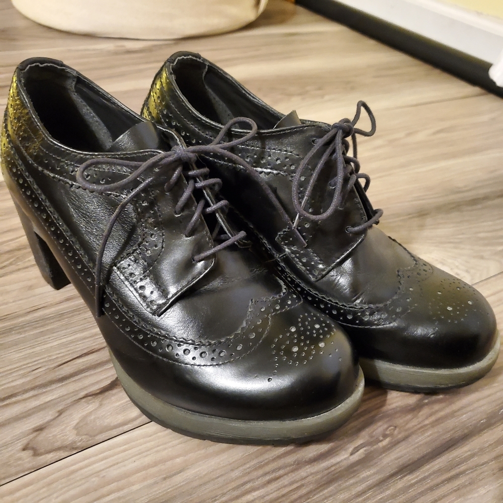 Dr Martens Wingtip Heels